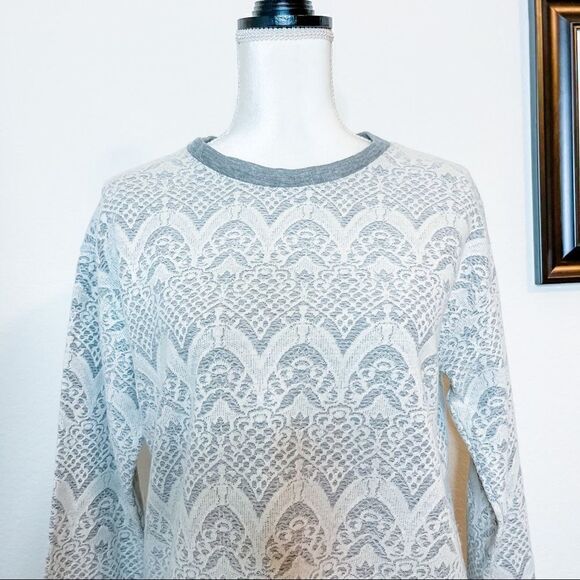 🍋 Joe Fresh • Faux Lace Gray Sweater - Picture 2 of 8